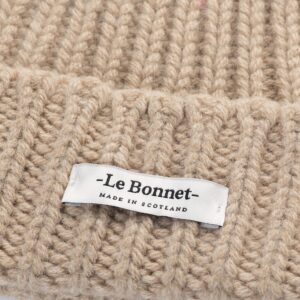 Beanie mit Logo in Sand, Le Bonnet,