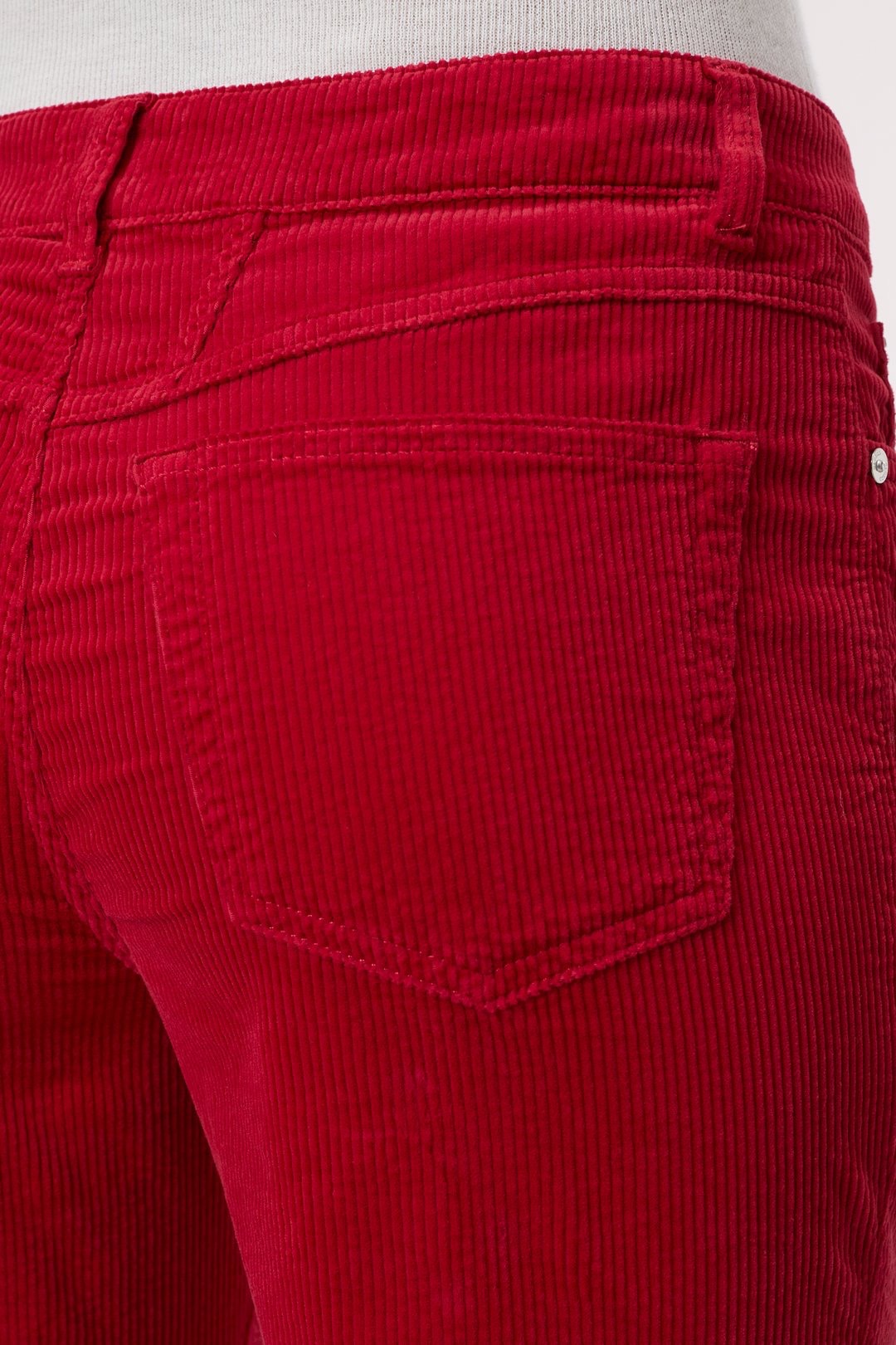 Cordhose MILO in Red, CLOSED