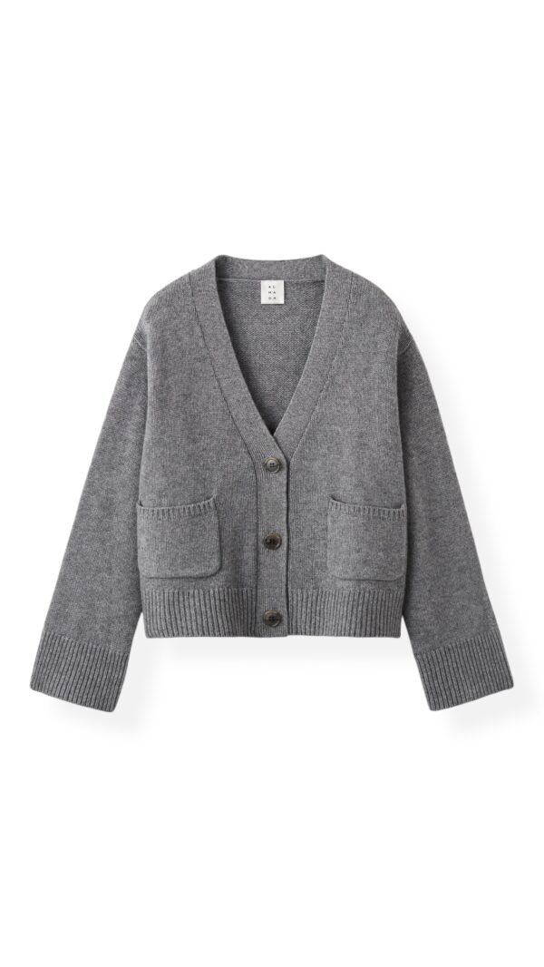 Cardigan BEJA in Grey, ALMADA LABLE,