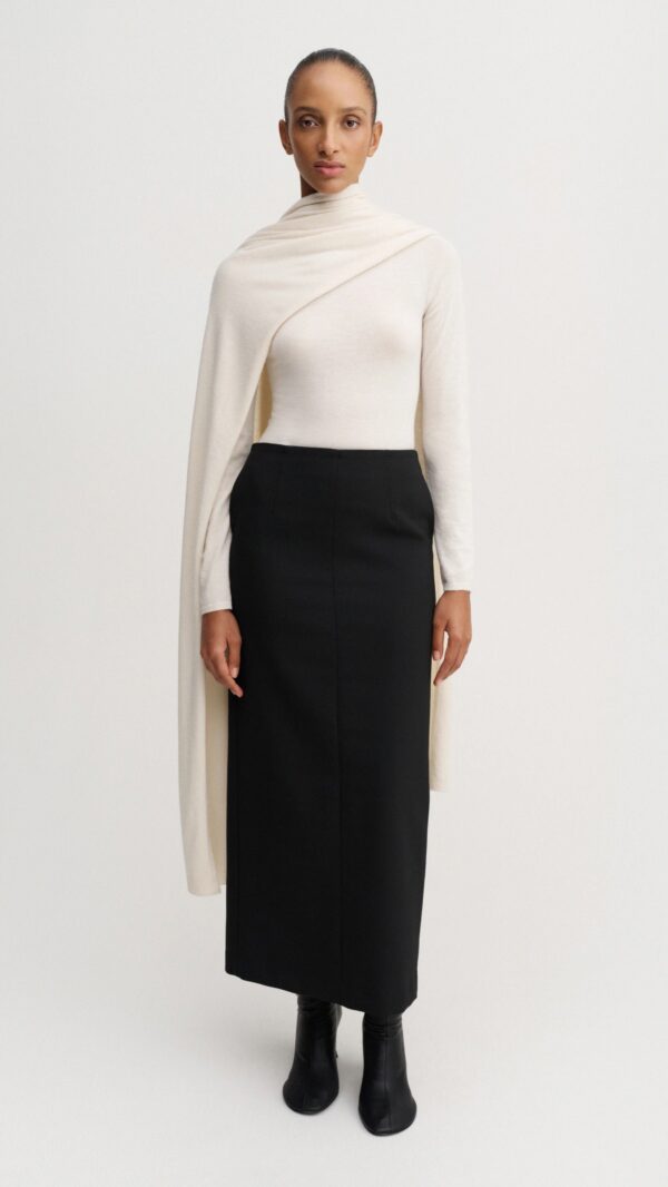 Rock BAY in Black, ALMADA Label,