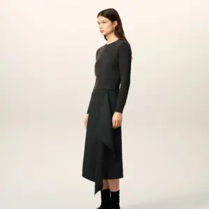 Midi-Wickelrock in Black, AMI PARIS
