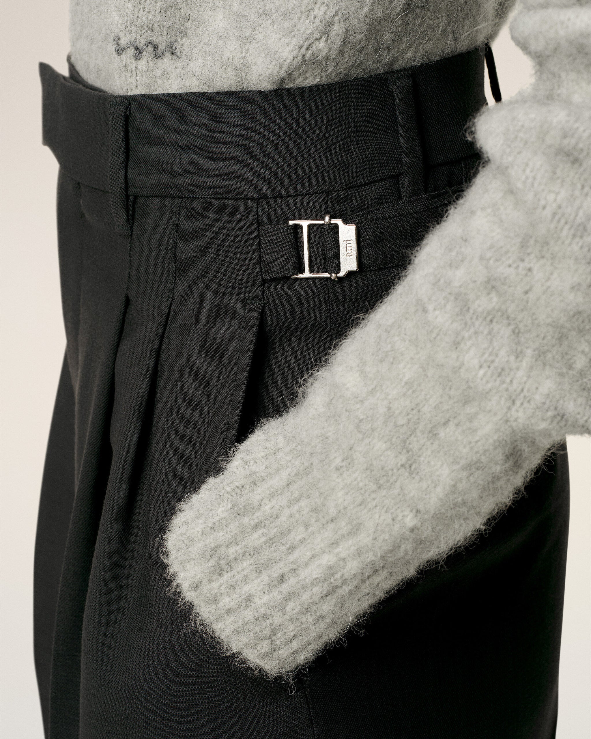 High Waist Wollhose in Anthrazit, AMI PARIS
