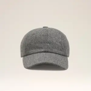 Kappe AMI DE COEUR in Grey, AMI PARIS
