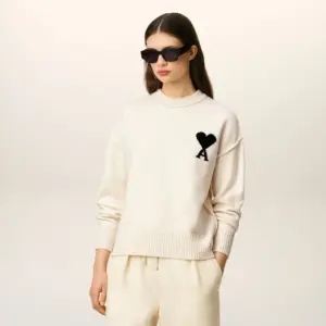 Pullover AMI DE COEUR in Ecru, AMI PARIS