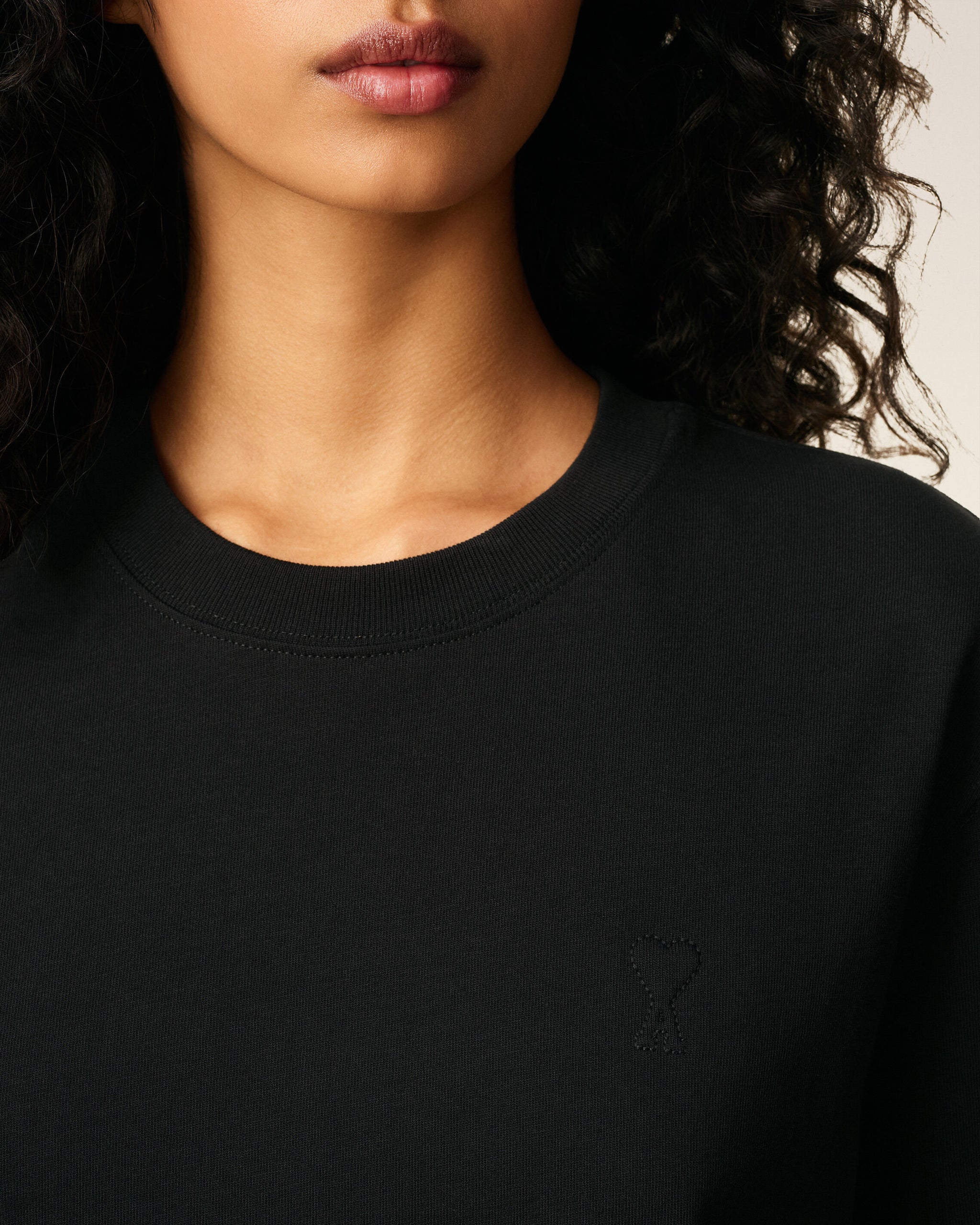 T-Shirt AMI DE COEUR in Black, AMI PARIS