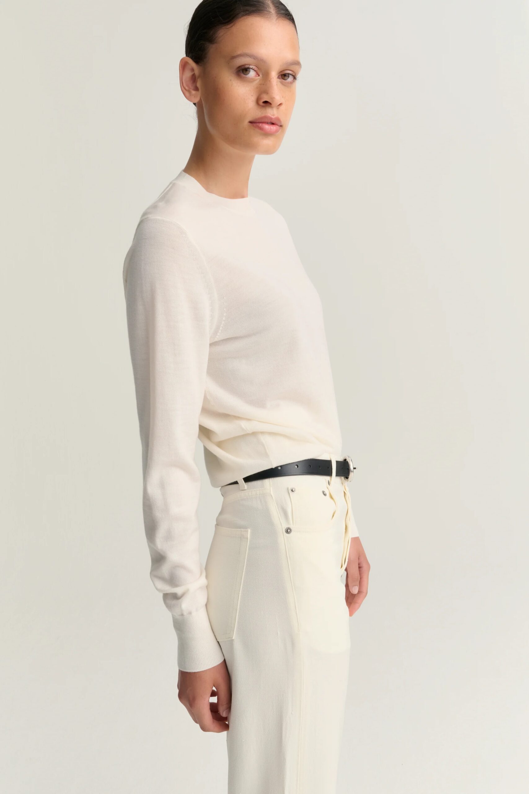 Crewneck in Off White, RHEA,