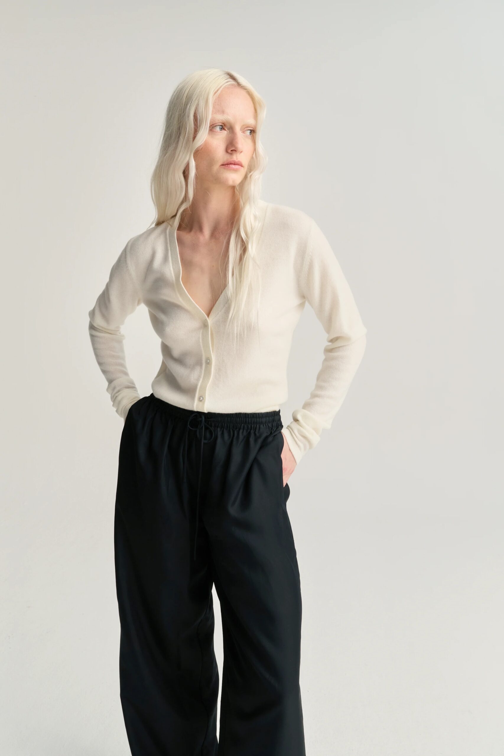 V Cardigan in Off White, RHEA,