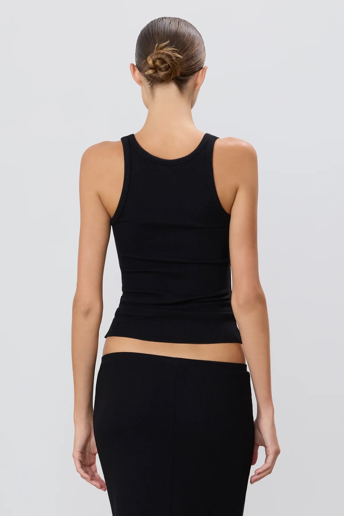 Tank HIGH NECK FITTED in Black, Éterne