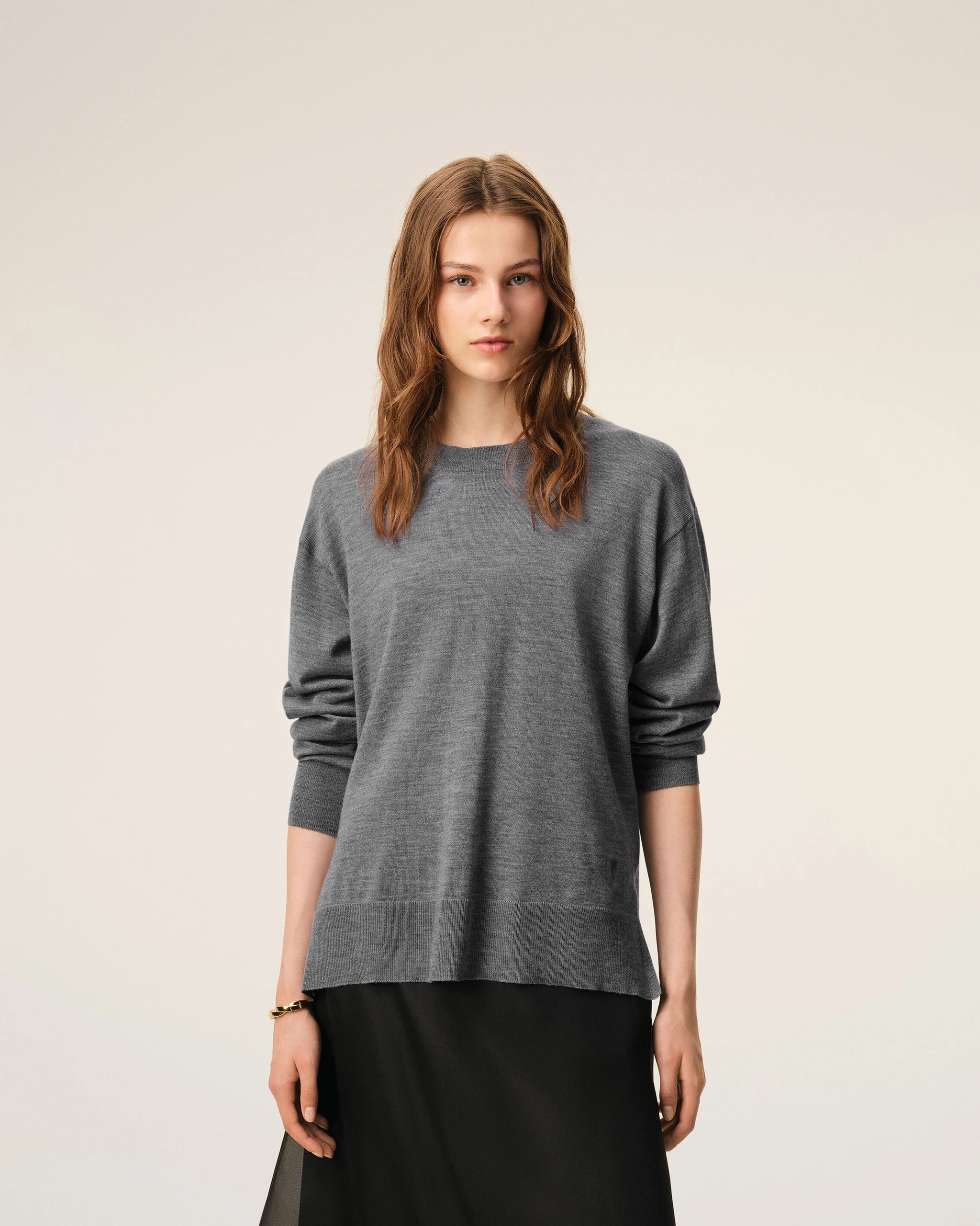 Dünner Pullover in Grau, AMI PARIS