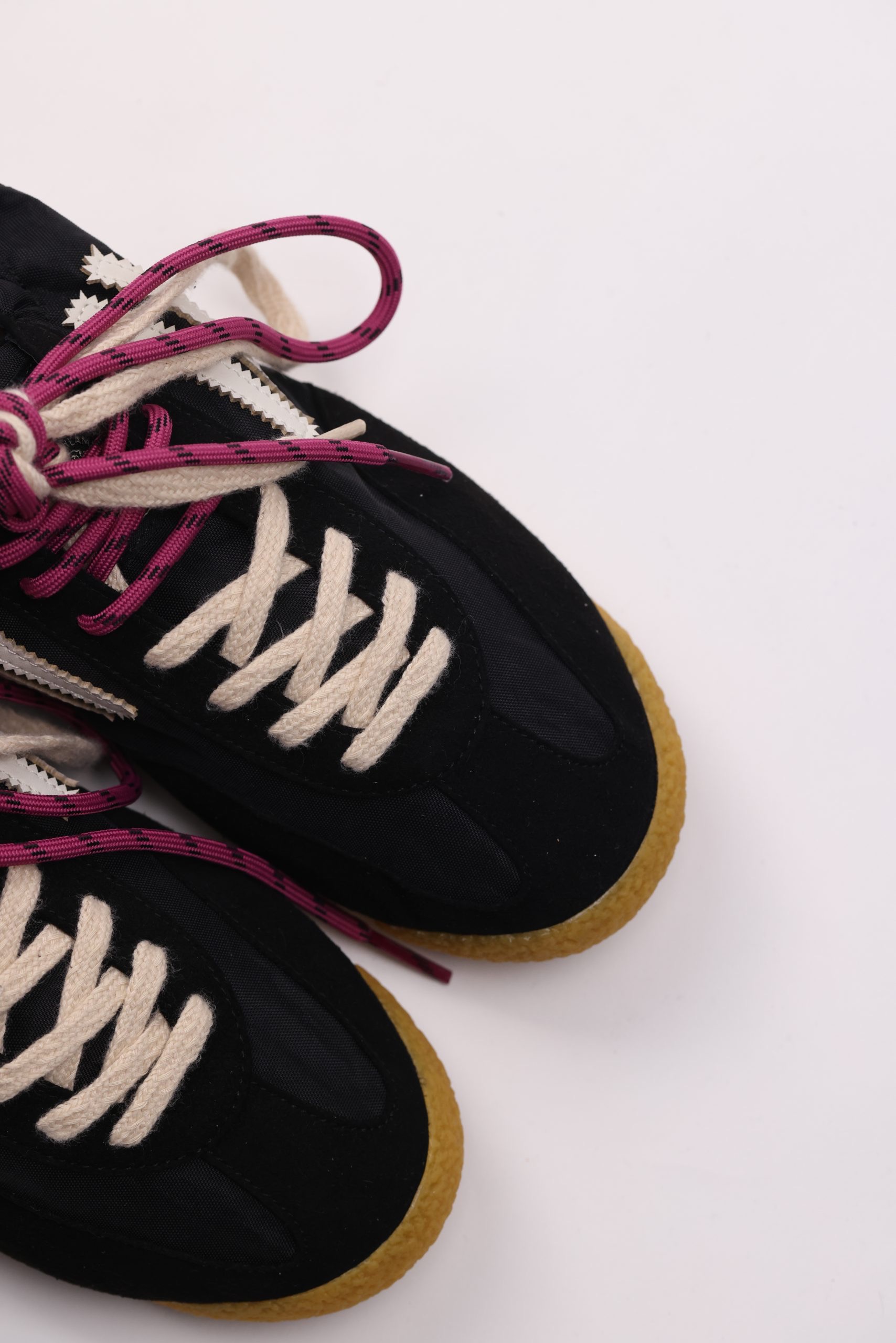 Sneaker PANTHER in Black, PURAAI