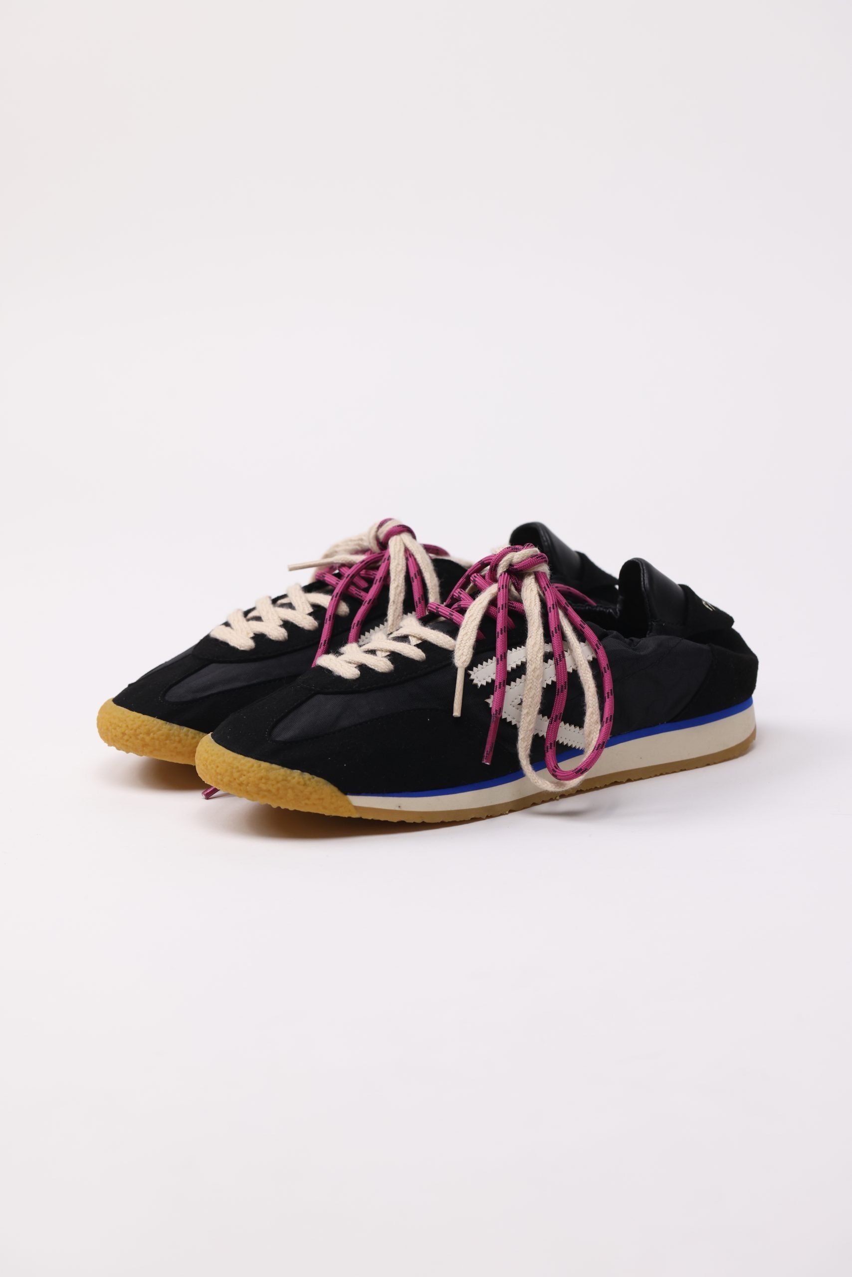 Sneaker PANTHER in Black, PURAAI