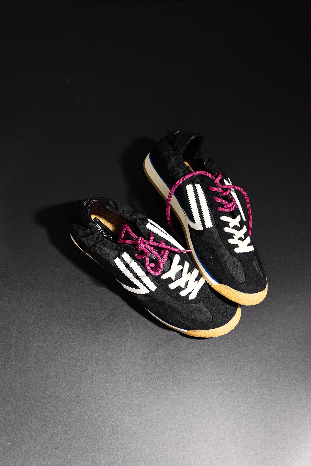 Sneaker PANTHER in Black, PURAAI