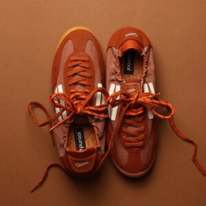 Sneaker PANTHER in Caramel, PURAAI