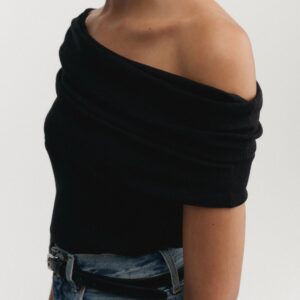 Top POPPY in Black, ALMADA Label,