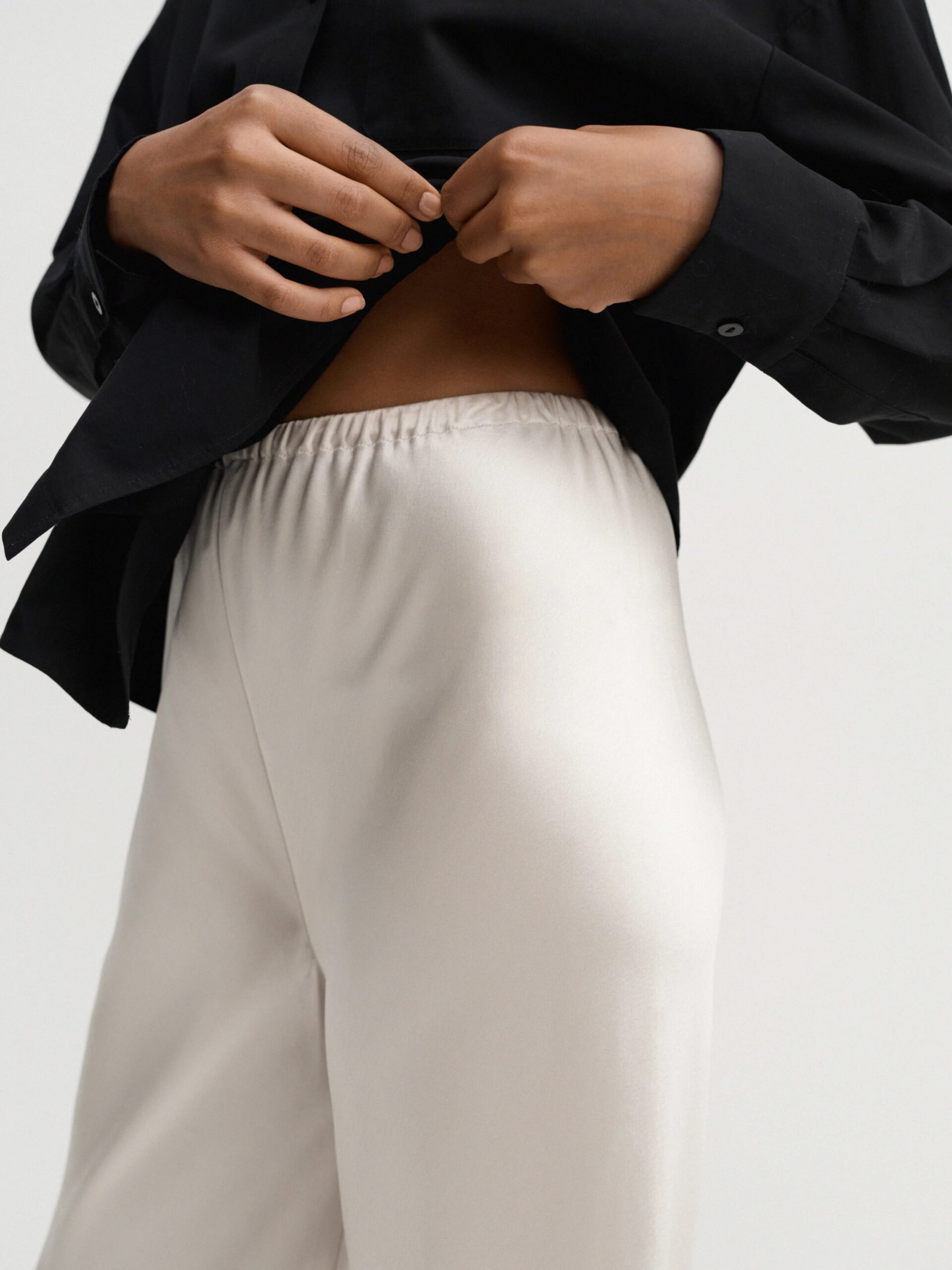 Satin-Hose BIAS in Pearl, ALMADA LABEL