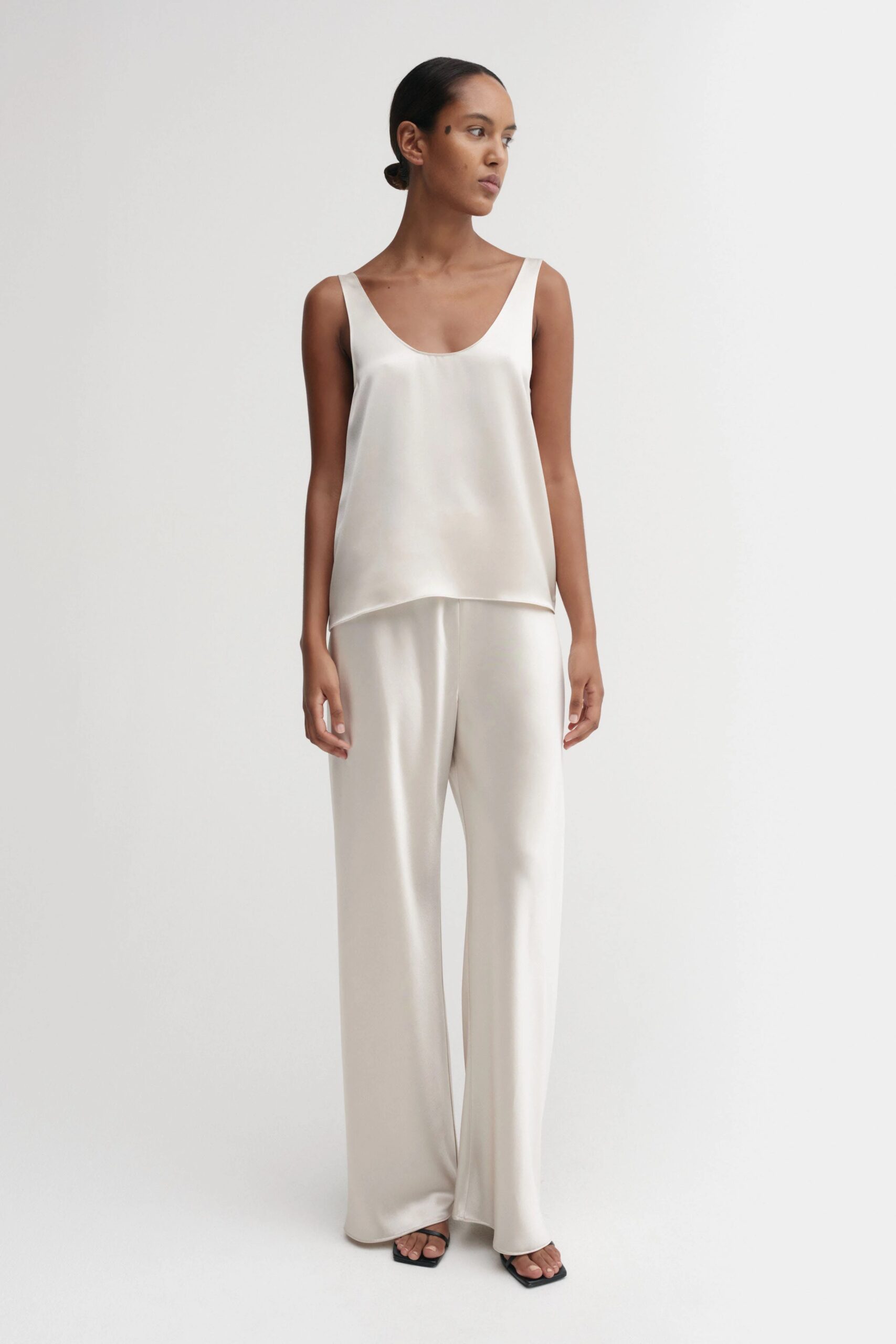 Satin-Top ROMY in Pearl, ALMADA Label,