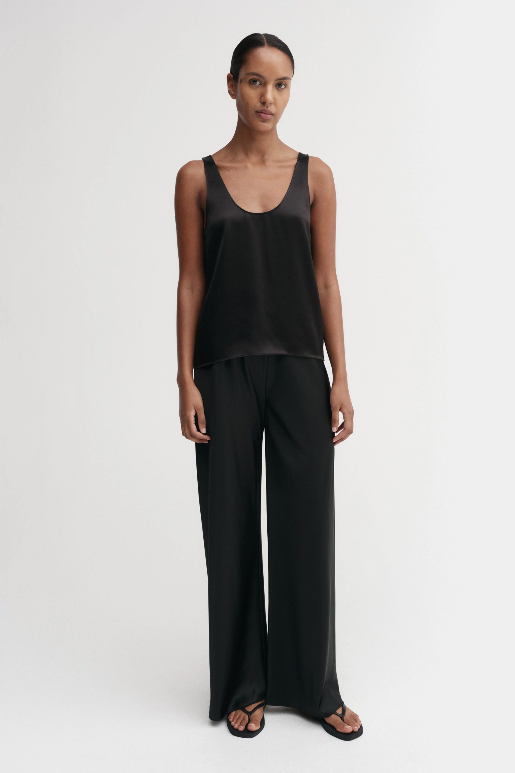 Satin-Top ROMY in Black, ALMADA LABEL