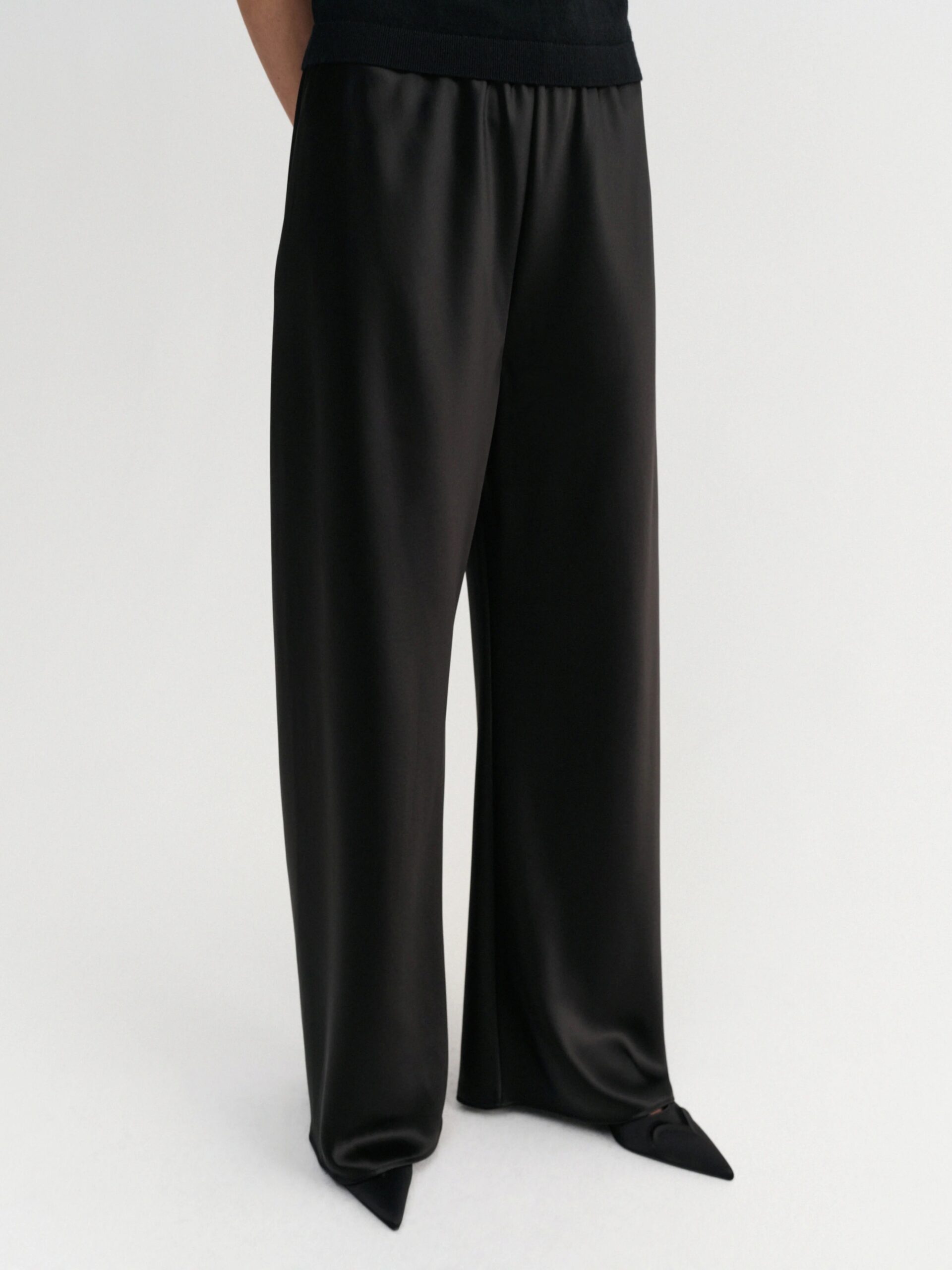Satin-Hose BIAS in Black, ALMADA LABEL
