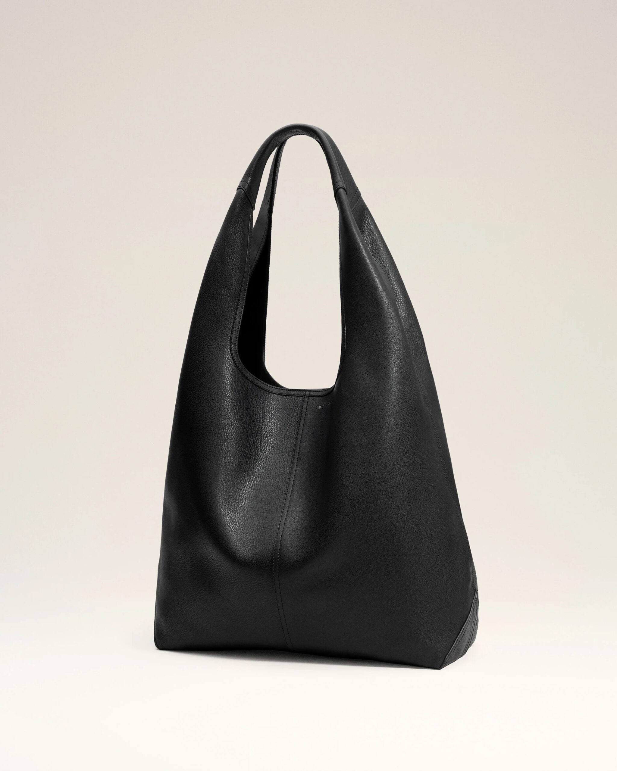 ETIENNE Hobo Bag, Ami Pairs