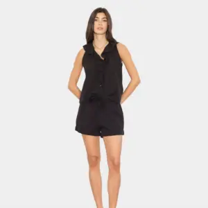 Short DECLANE in Black, XIRENA
