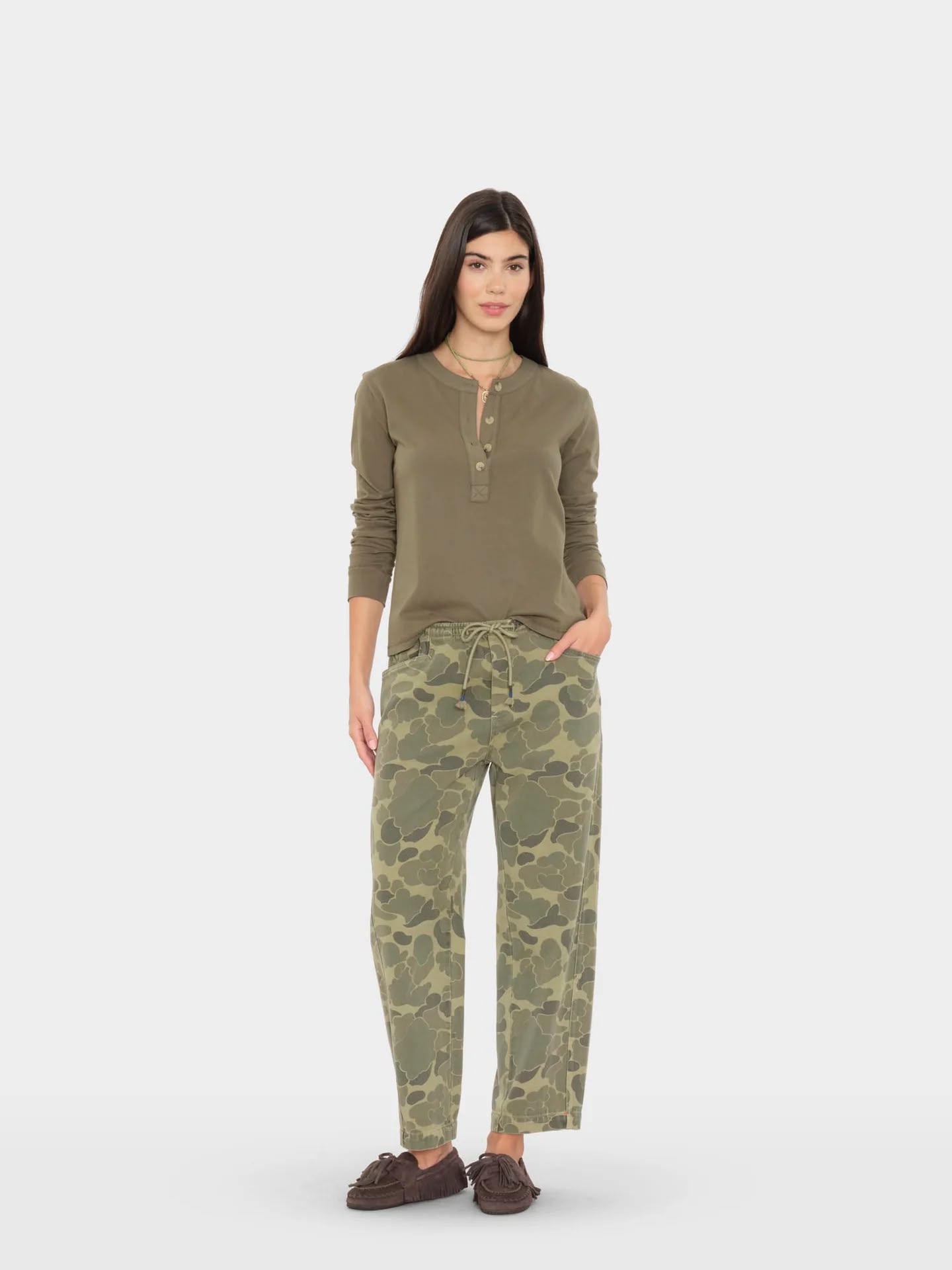 Hose BAXTER in camo green, XIRENA