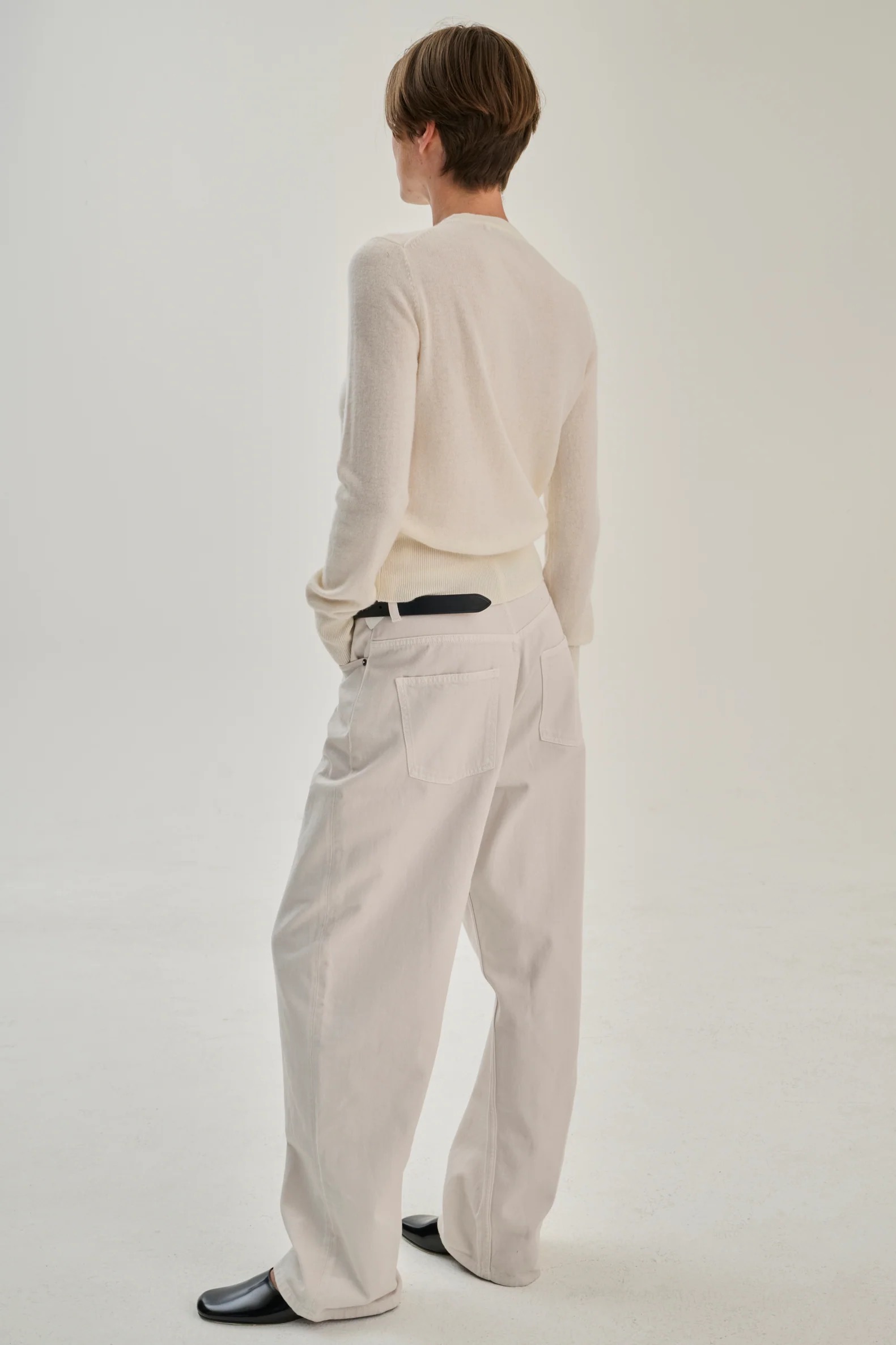 Cardigan Classic in Off White, Rhea