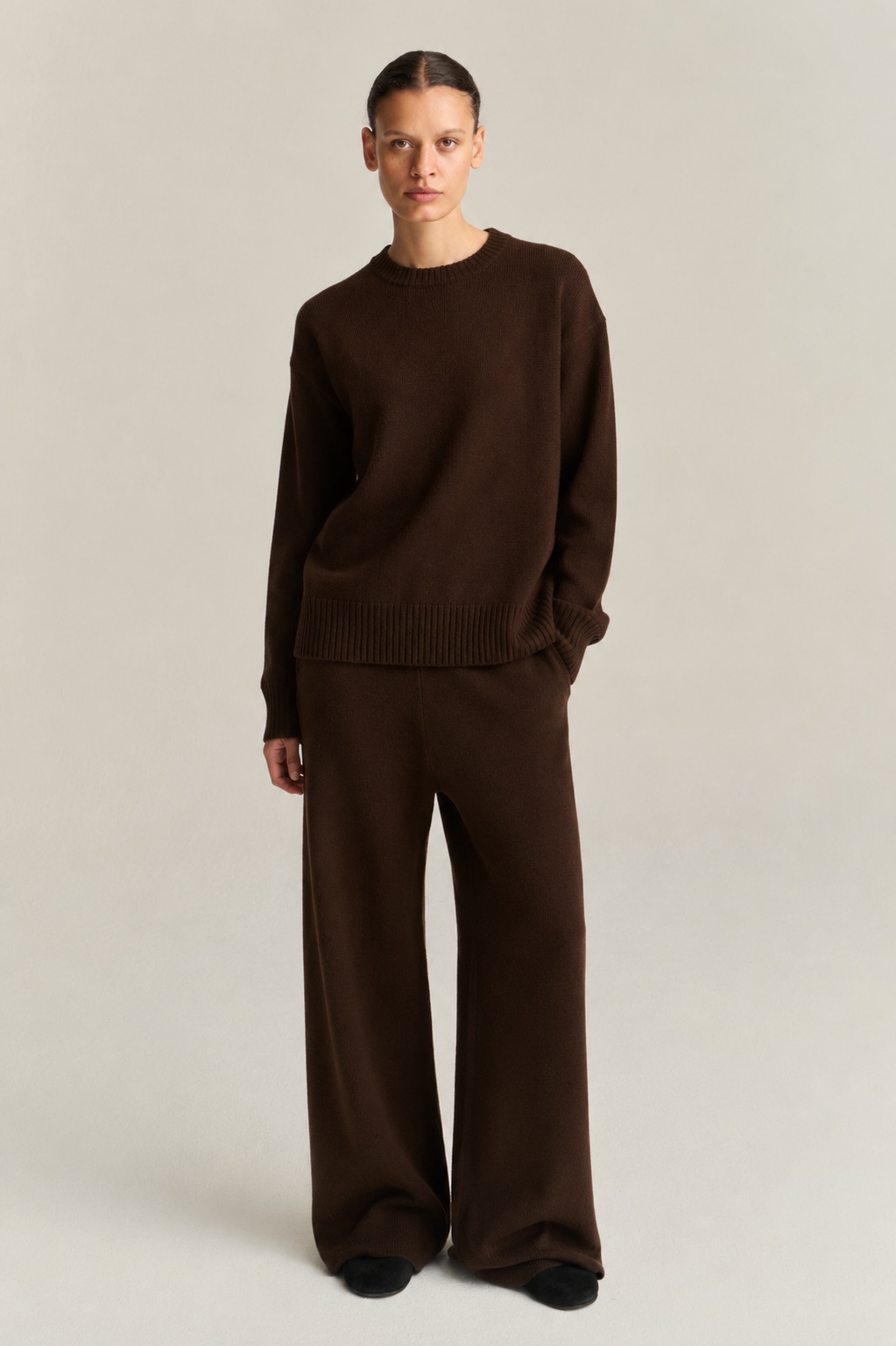 Knitted Pants in Brown, RHEA