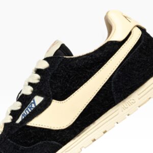 Sneaker WINDSPIN in Black, AUTRY