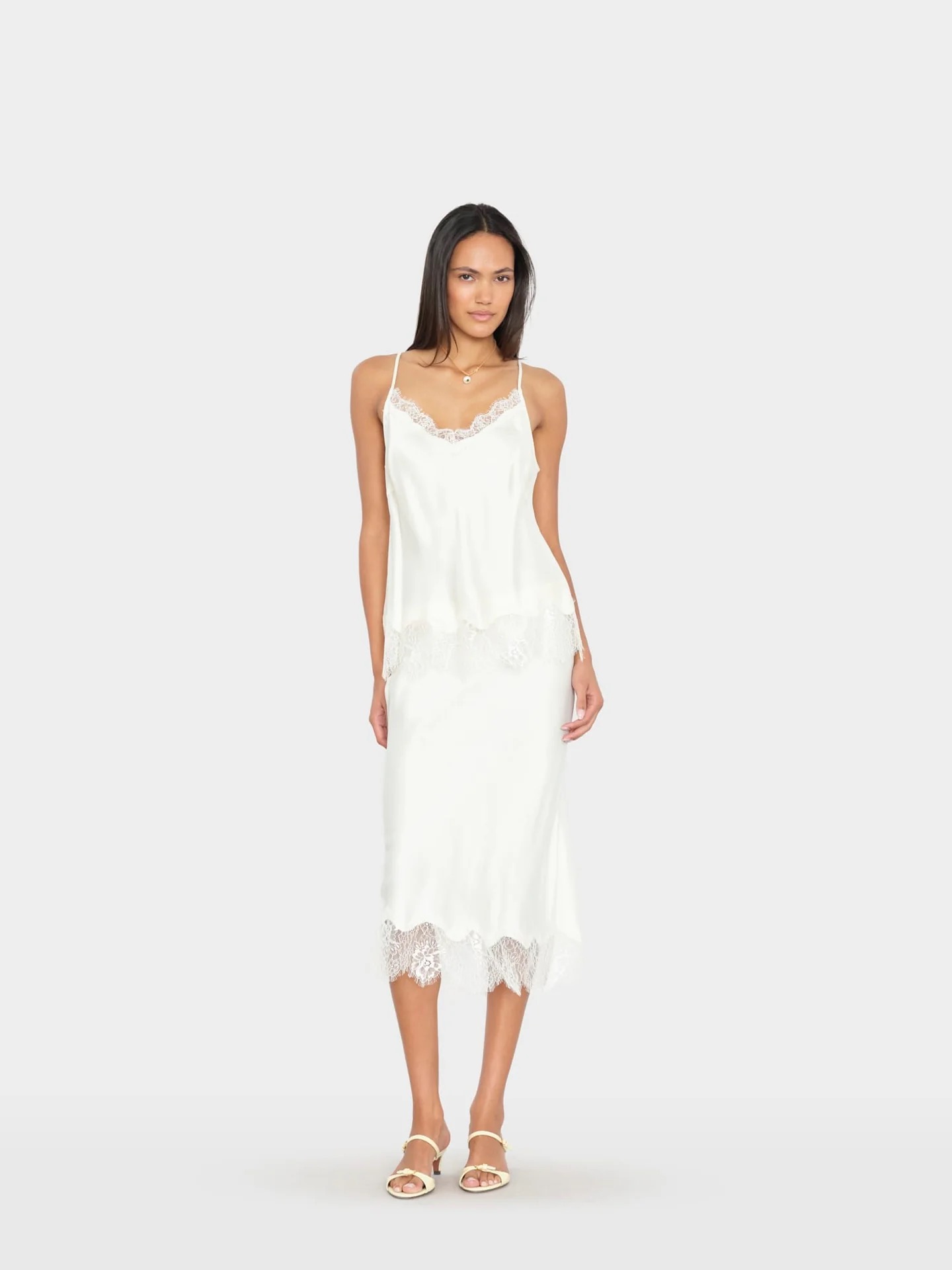 Rock YVETTE in Cream, XIRENA
