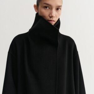Mantel KAITY in black ALMADA LABEL
